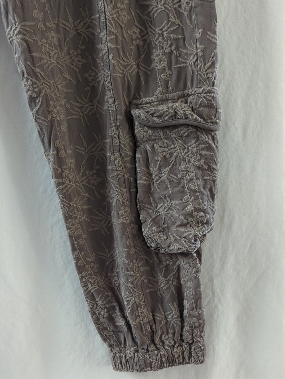 Johnny Was Pete Greta Ramble Cargo Jogger Pants Medium Gray Taupe Boho Utility - Picture 4 of 9